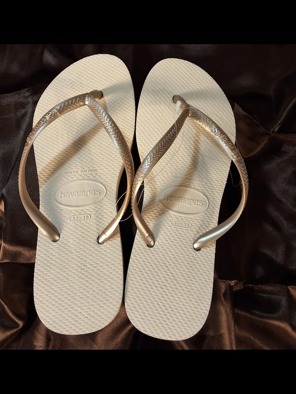 Havaianas Top Flip Flops White Metallic Silver NWT Size US 7/8